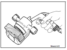 Front disc brake