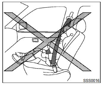 Precautions on seat belt usage